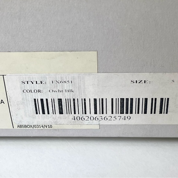 NWT Adidas 424 Pro Model Sneaker Black / white - Picture 9 of 15